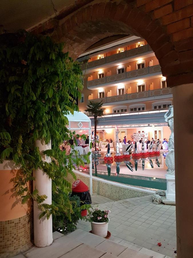 Grand Hotel Osman & Spa E Ristorante Il Danubio Atena Lucana Dış mekan fotoğraf